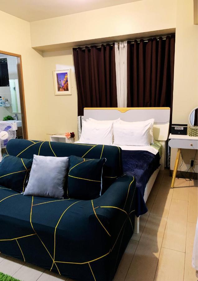 Two Palm Tree Villas Condominium - Studio 8Th Fl With Balcony - Across Terminal 3 Airport Пасай Экстерьер фото